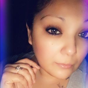 Meet your Posher, Valerie